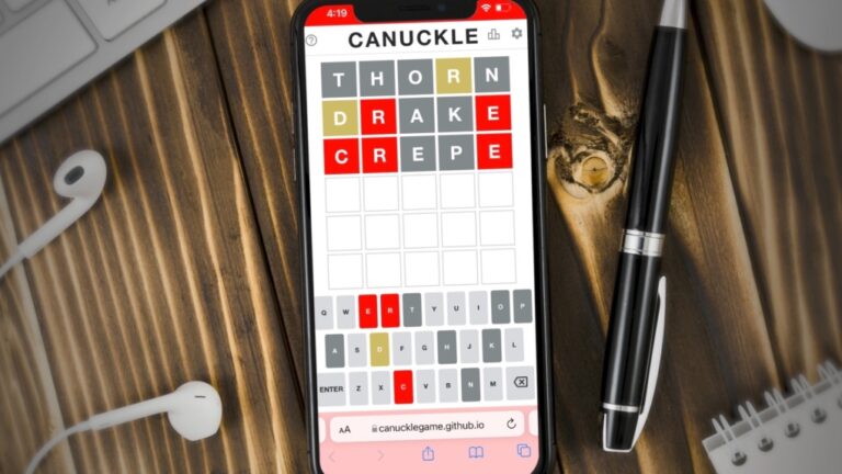Play Canuckle game on website